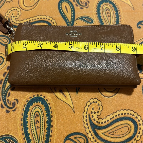 Coach Saddle brown double zip wallet wristlet used once - Picture 7 of 13